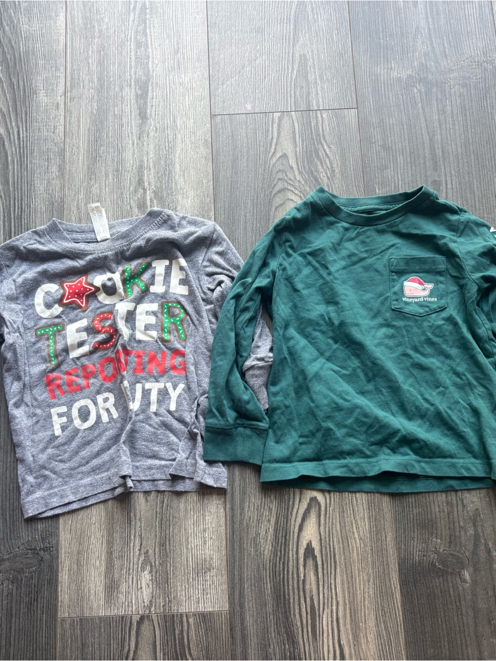 Vineyard Vines Christmas Long Sleeve Green Pocket Tee